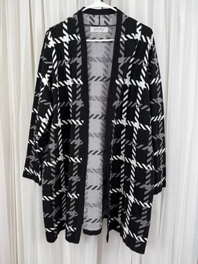 Kasper 1X Open Front Long Cardigan | Black Gray White Plaid Knit